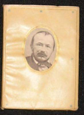 Una peque&ntilde;a biograf&iacute;a  del poeta franc&eacute;s Nerval, en peque&ntilde;o formato.