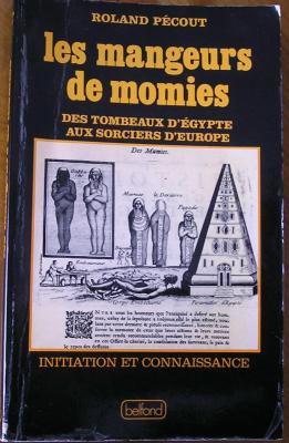 LOS COMEDORES DE MOMIAS